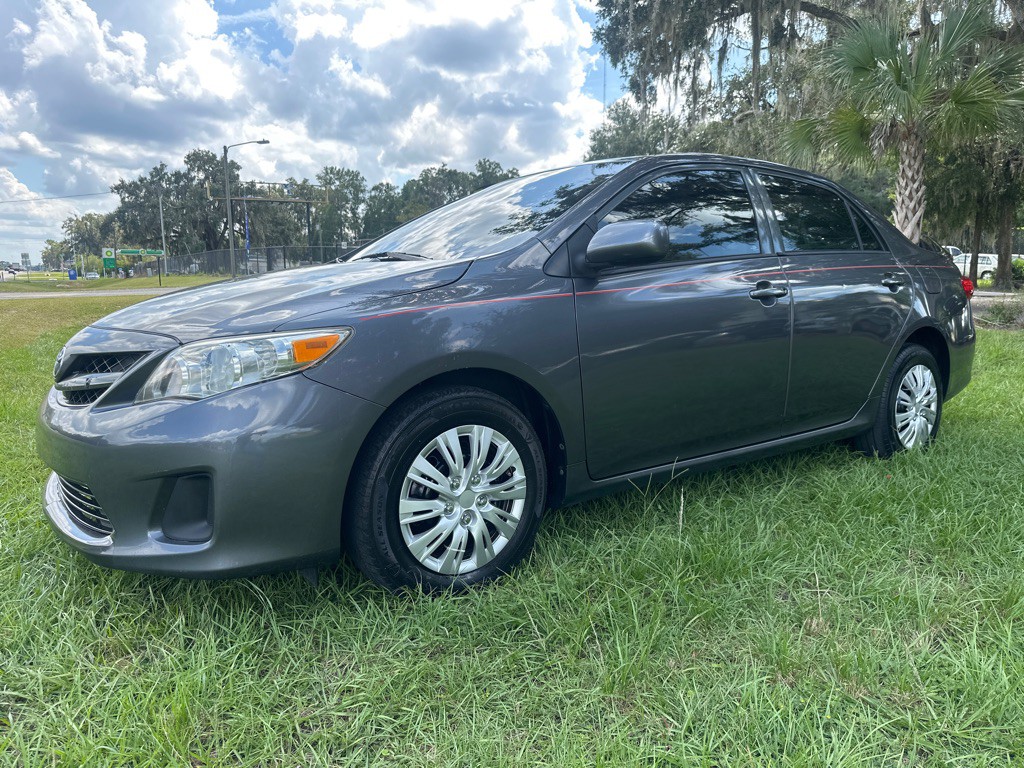 2013 Toyota Corolla Image 6