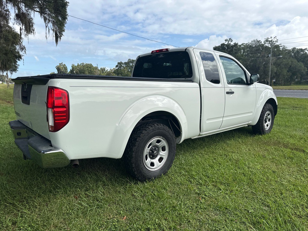 2014 Nissan Frontier Image 3