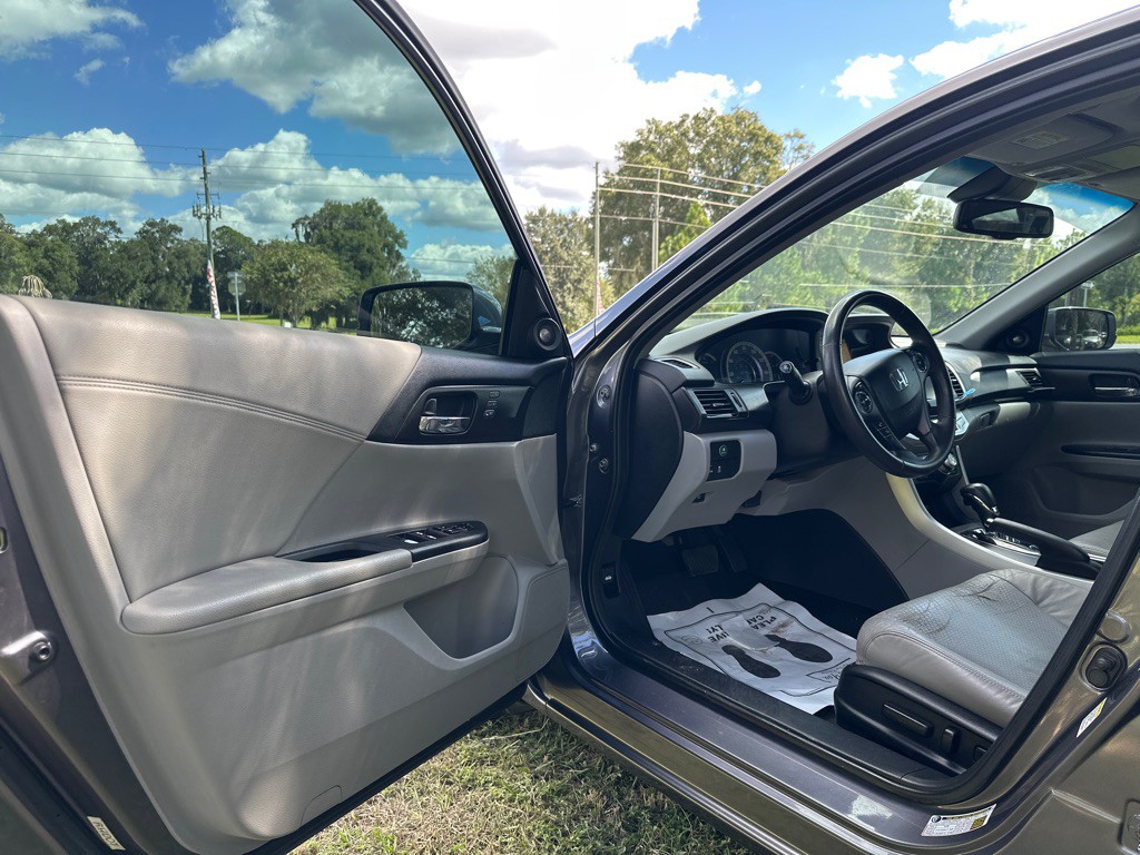 2013 Honda Accord Image 7