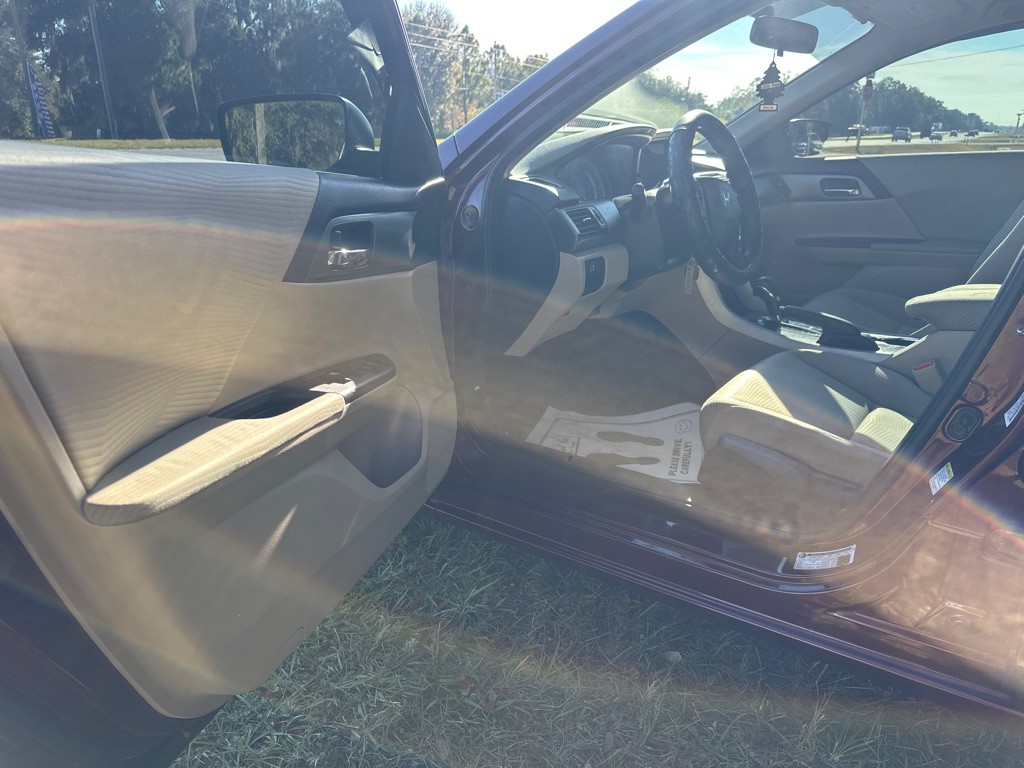 2015 Honda Accord Image 7