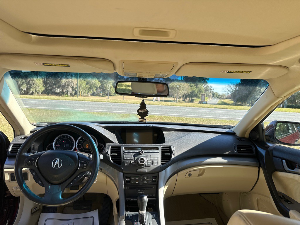 2010 Acura TSX Image 9