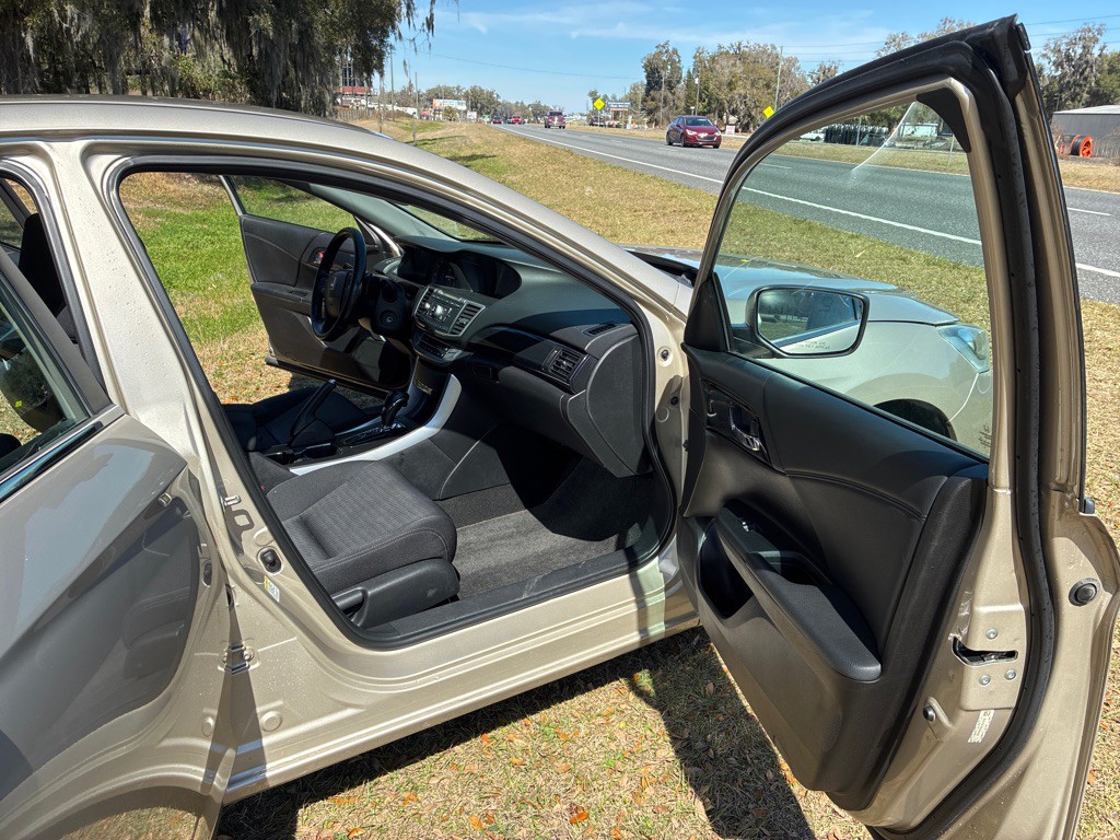 2014 Honda Accord Image 12