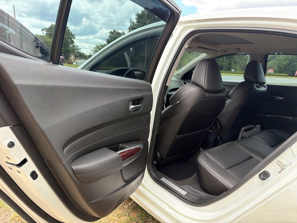 2017 Acura TL Image 8