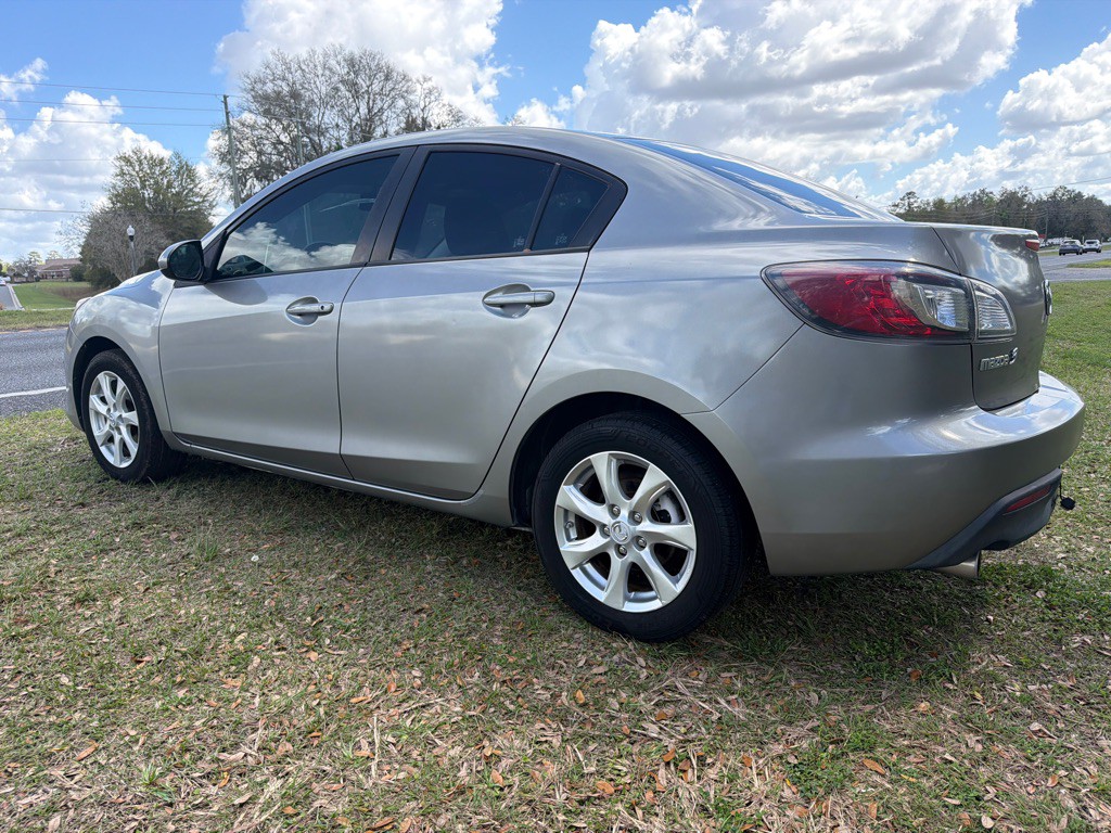 2010 Mazda Mazda3 Image 5
