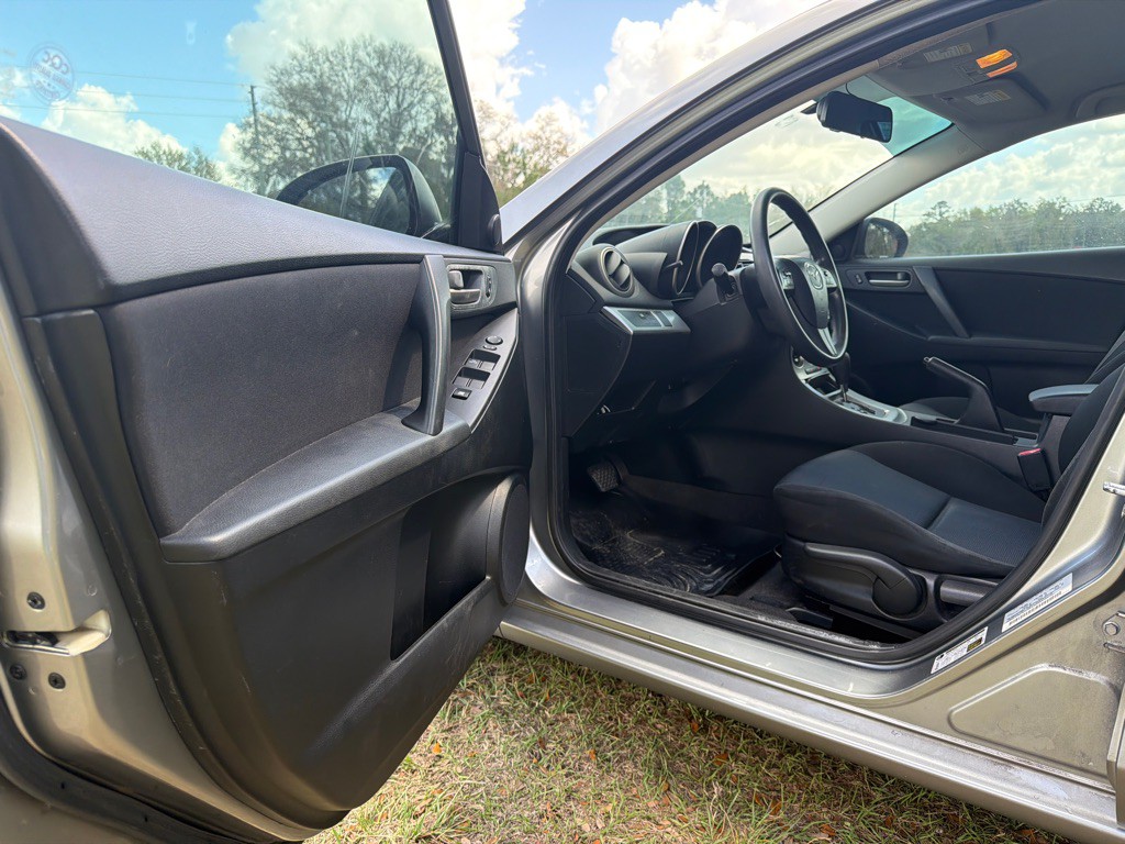 2010 Mazda Mazda3 Image 7