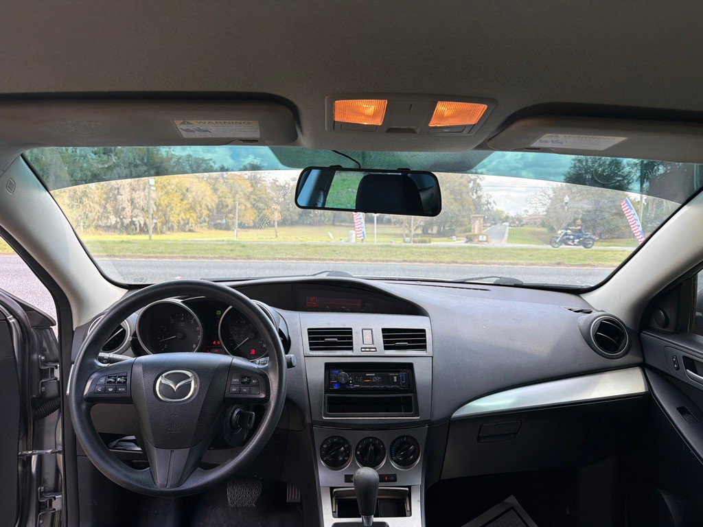 2010 Mazda Mazda3 Image 9