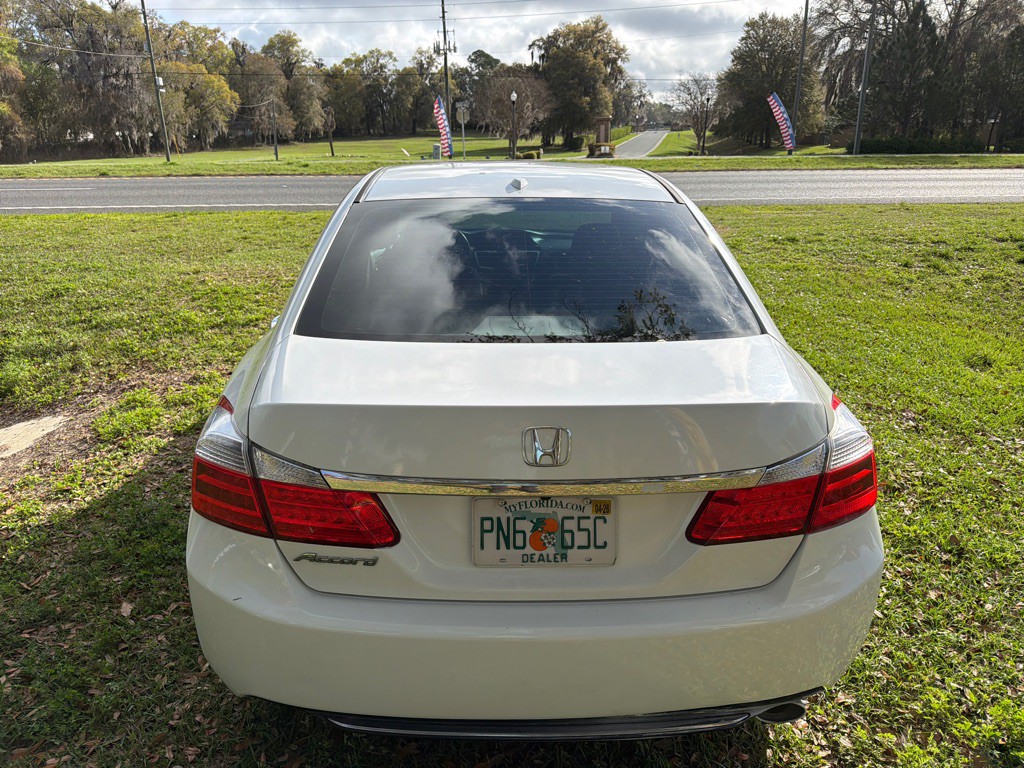 2015 Honda Accord Image 4