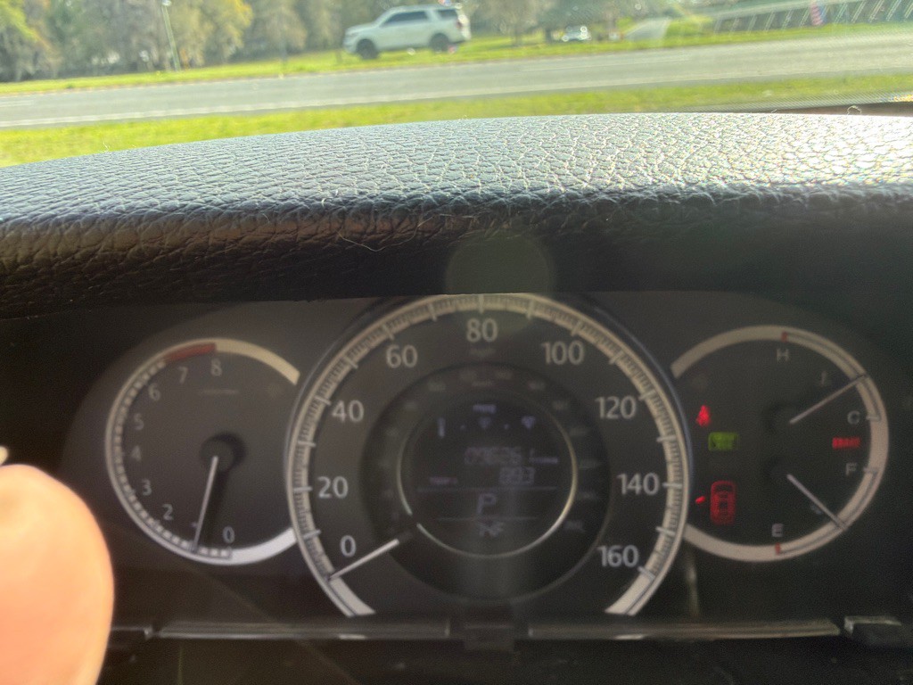 2015 Honda Accord Image 9