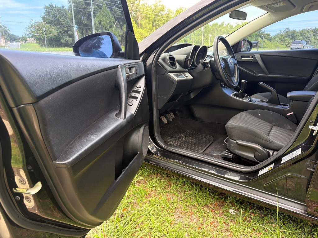 2012 Mazda Mazda3 Image 7