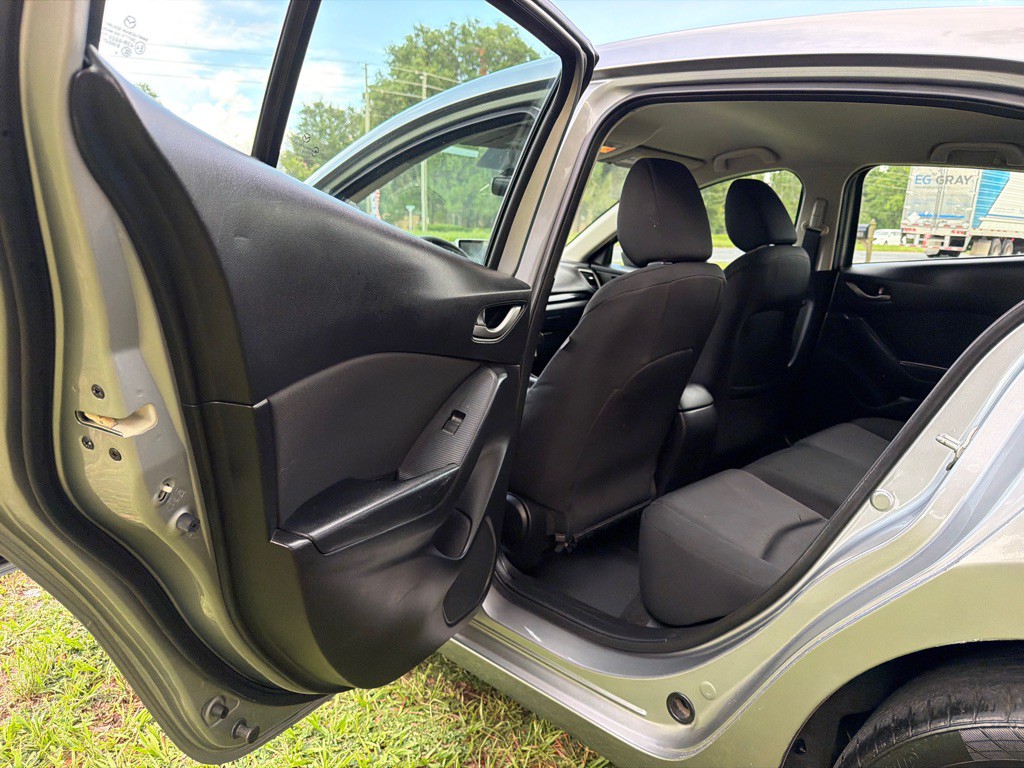2015 Mazda Mazda3 Image 8