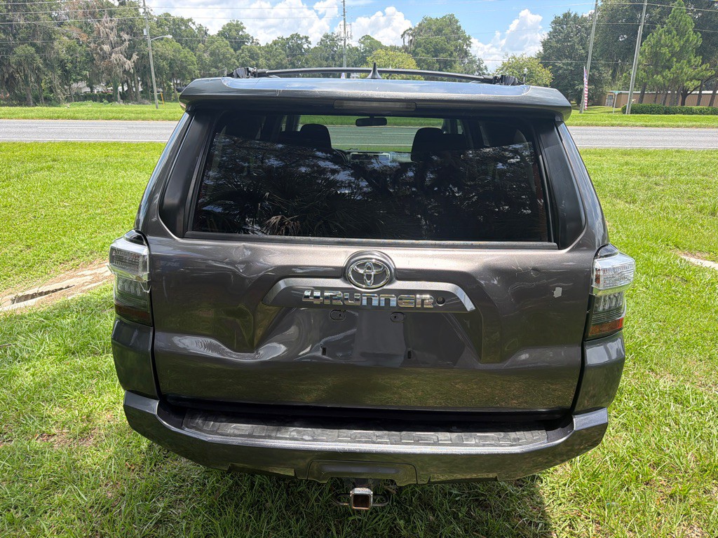 2017 Toyota 4Runner Image 4