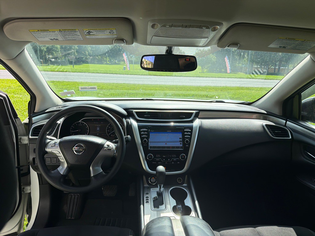 2017 Nissan Murano Image 9
