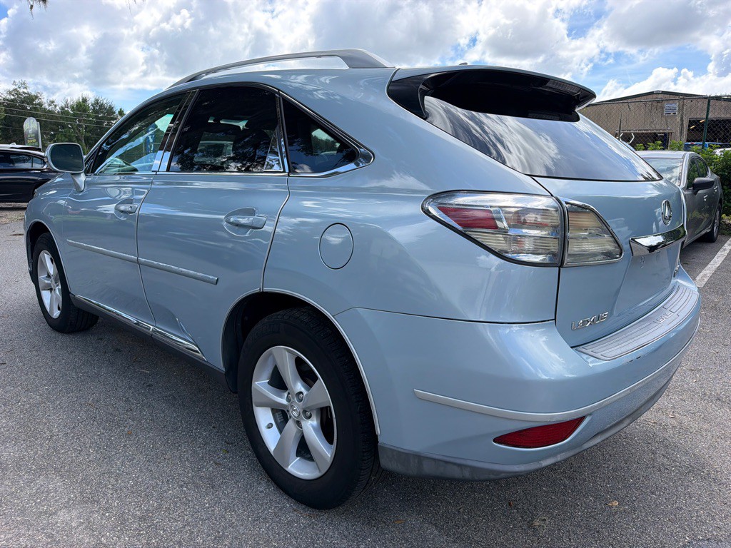 2010 Lexus RX Image 5