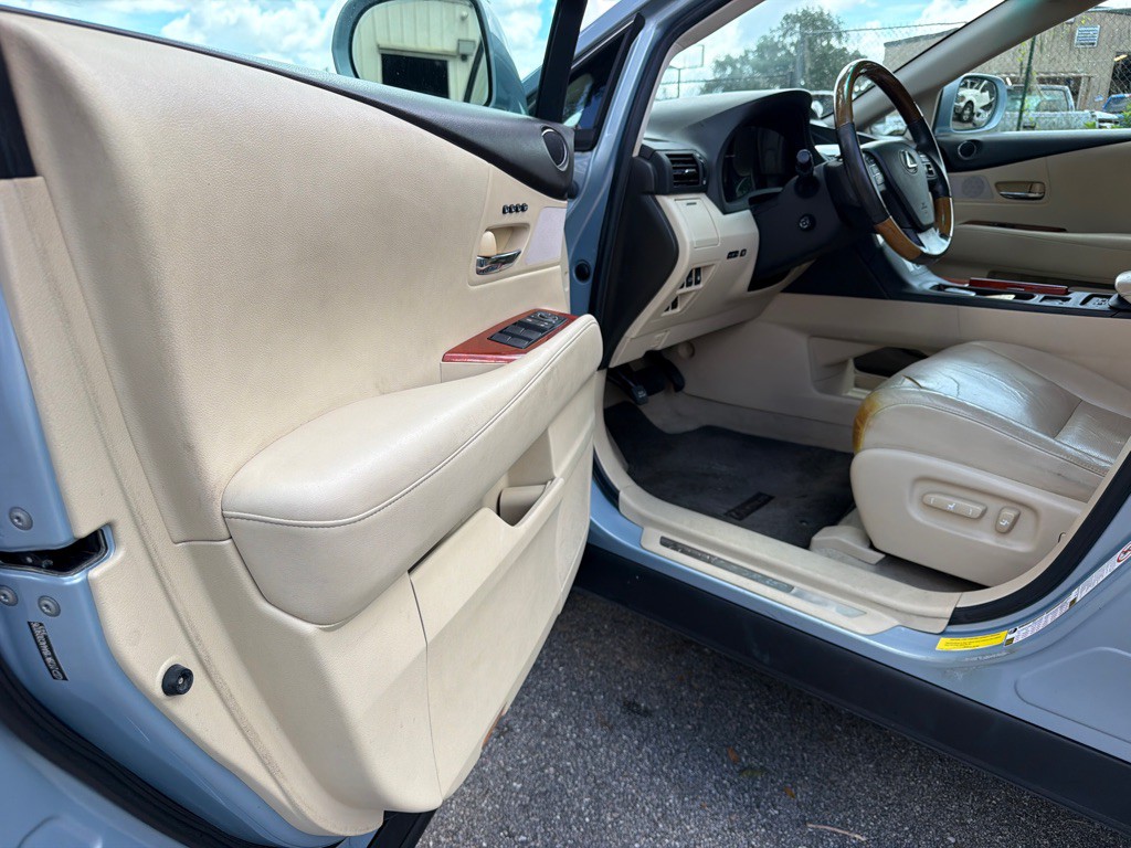 2010 Lexus RX Image 7