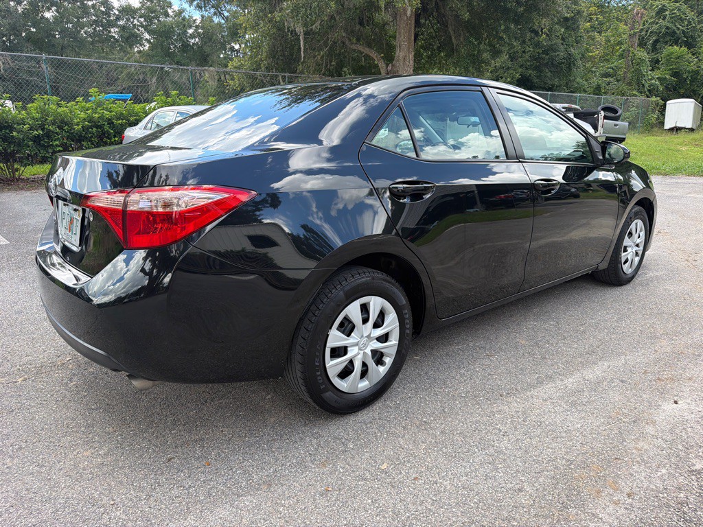 2019 Toyota Corolla Image 3