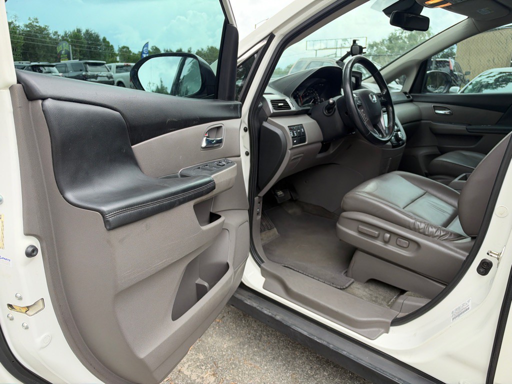 2015 Honda Odyssey Image 7