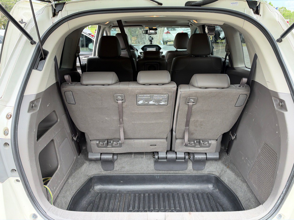 2015 Honda Odyssey Image 9