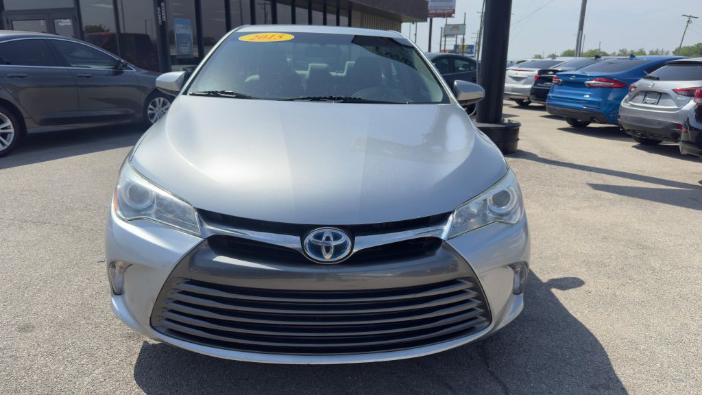 2015 Toyota Camry Image 2