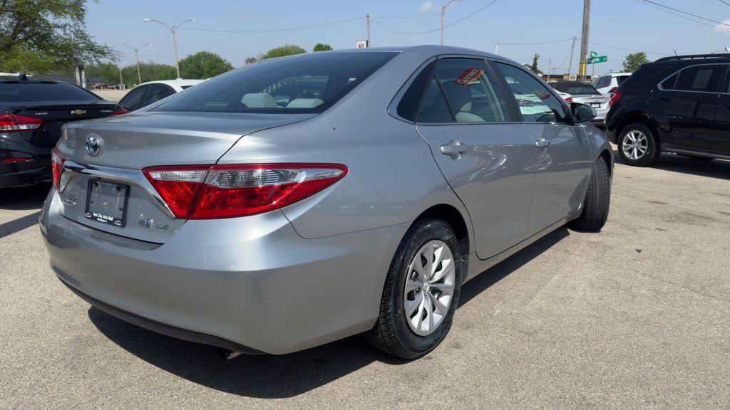 2015 Toyota Camry Image 7
