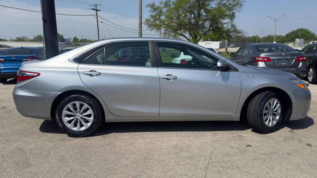 2015 Toyota Camry Image 8