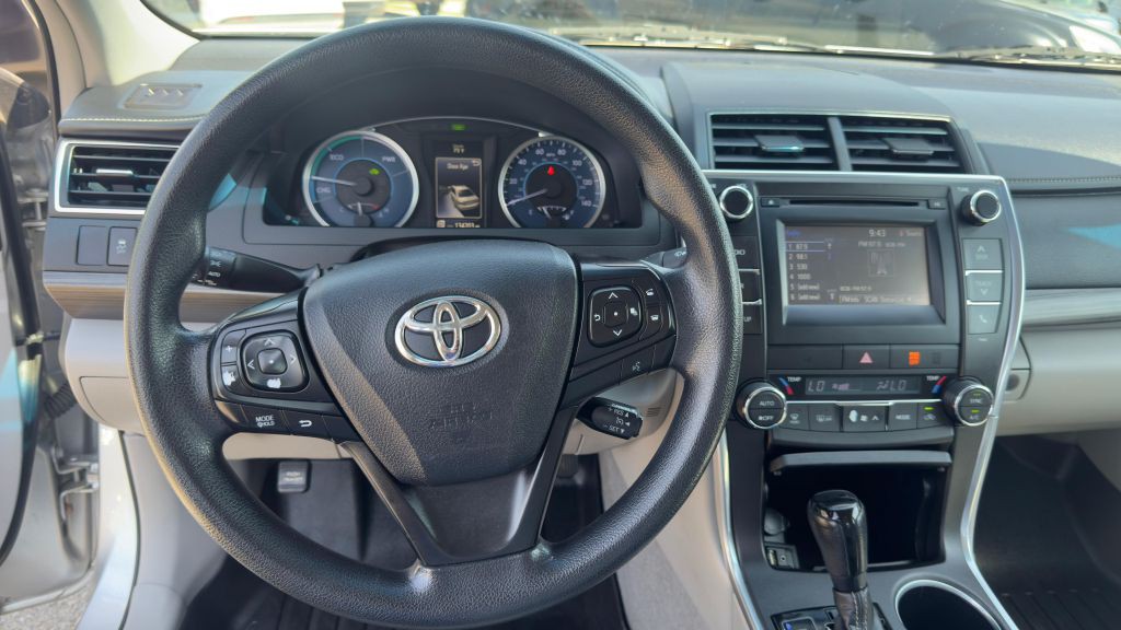 2015 Toyota Camry Image 11