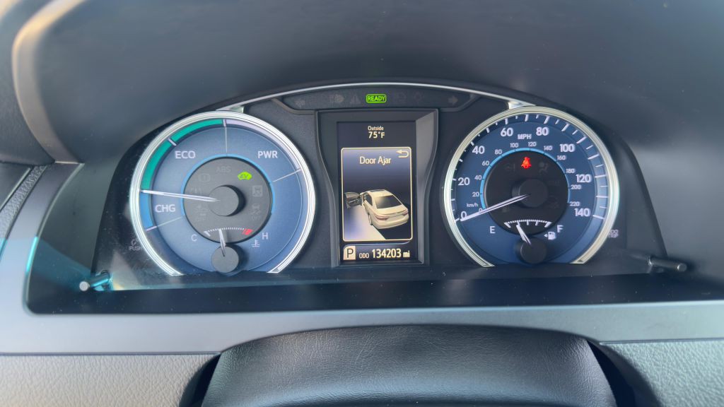 2015 Toyota Camry Image 22