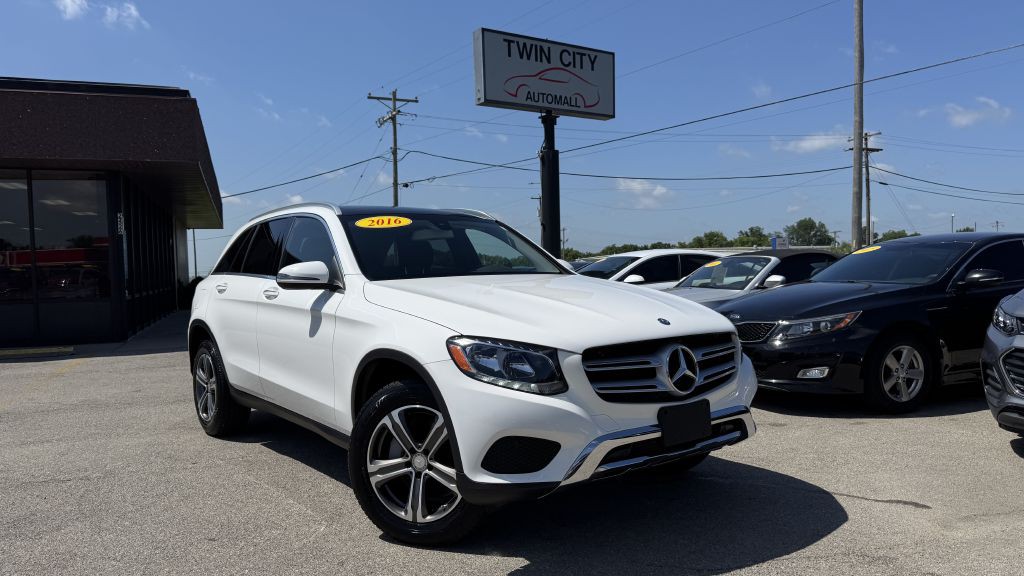 2016 Mercedes-Benz GLC-Class Image 1