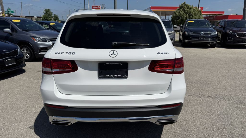 2016 Mercedes-Benz GLC-Class Image 6