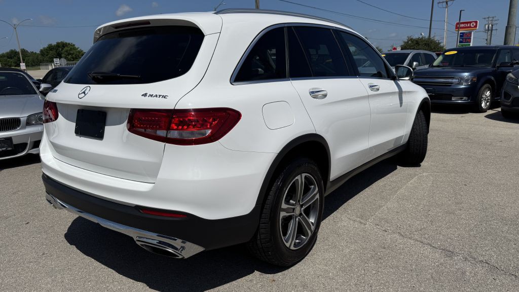 2016 Mercedes-Benz GLC-Class Image 7