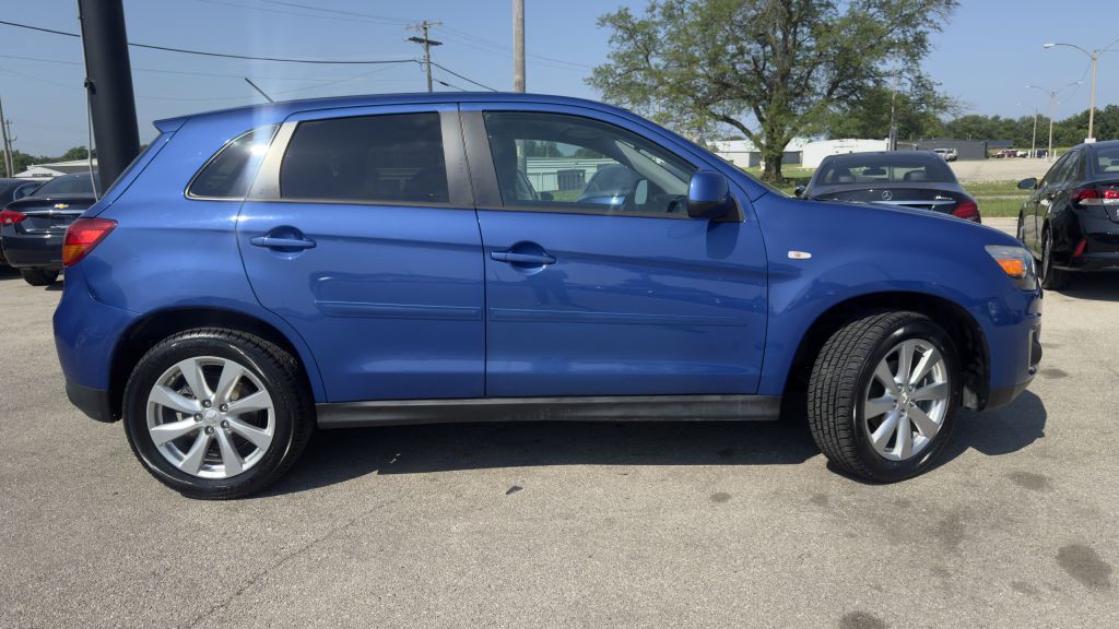 2015 Mitsubishi Outlander Image 8