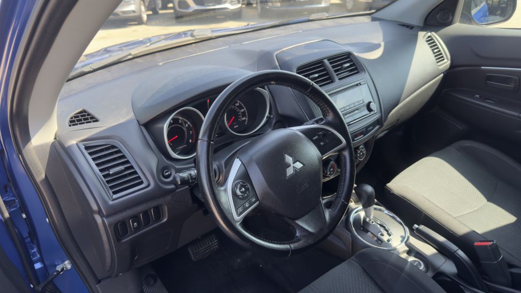 2015 Mitsubishi Outlander Image 17