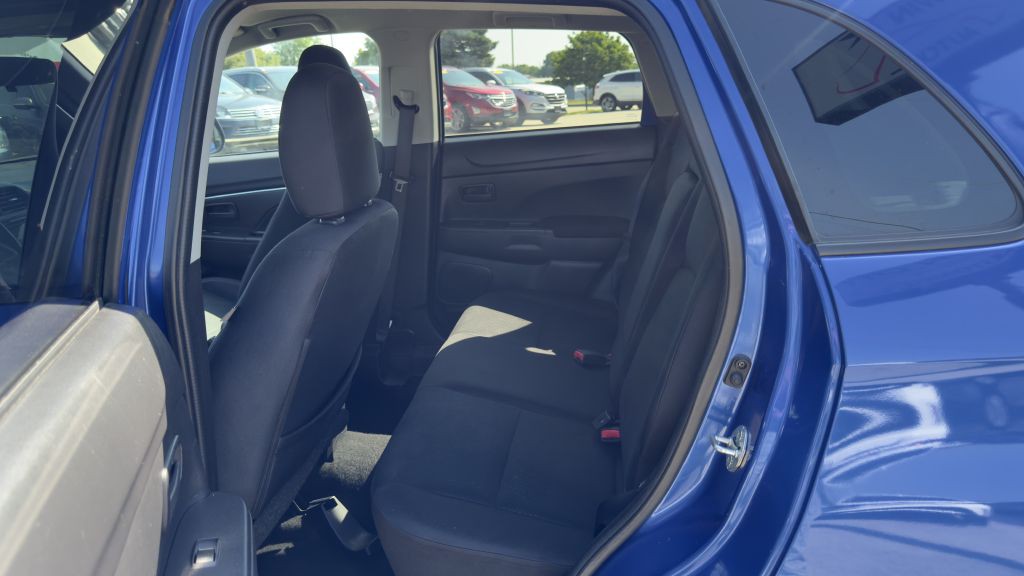 2015 Mitsubishi Outlander Image 23