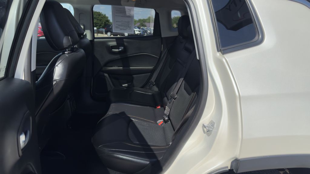 2018 Jeep Compass Image 19