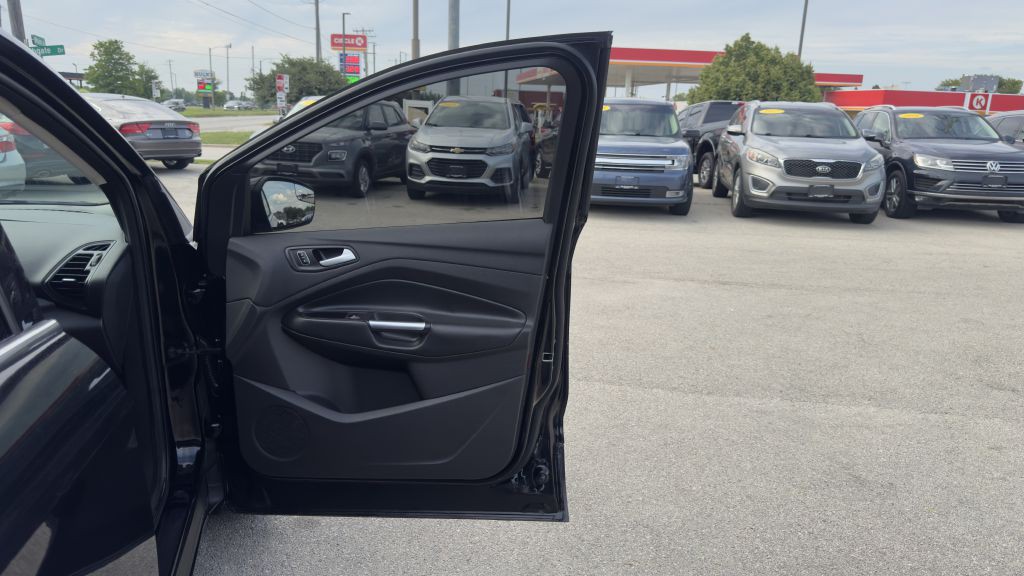 2018 Ford Escape Image 17