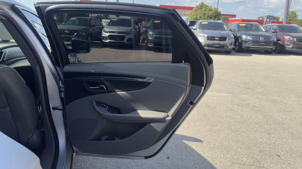 2017 Chevrolet Impala Image 14