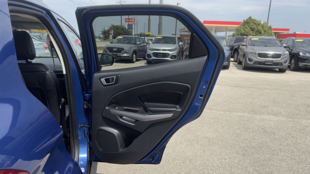 2020 Ford Econoline Image 24