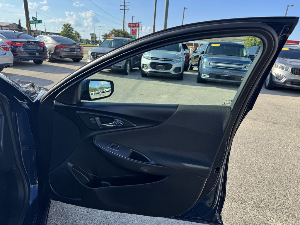 2021 Chevrolet Malibu Image 12