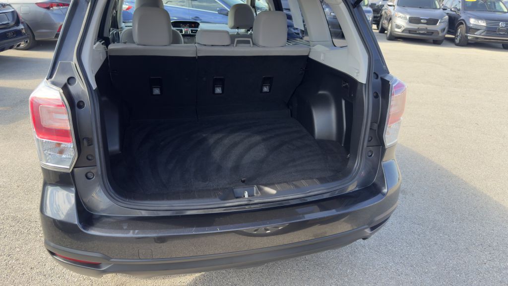 2017 Subaru Forester Image 10