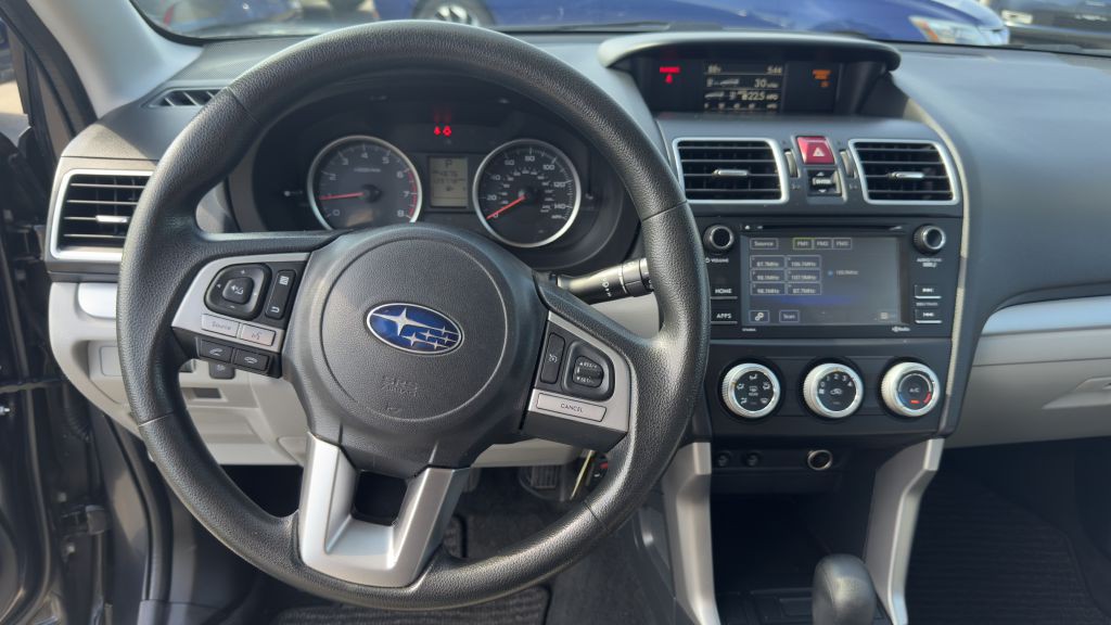 2017 Subaru Forester Image 16