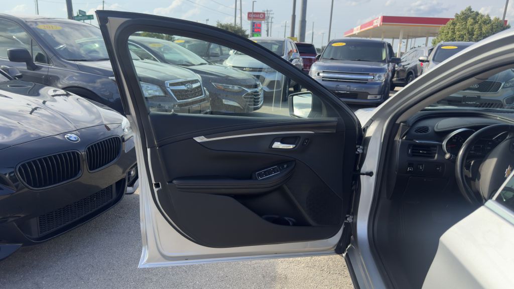 2019 Chevrolet Impala Image 13