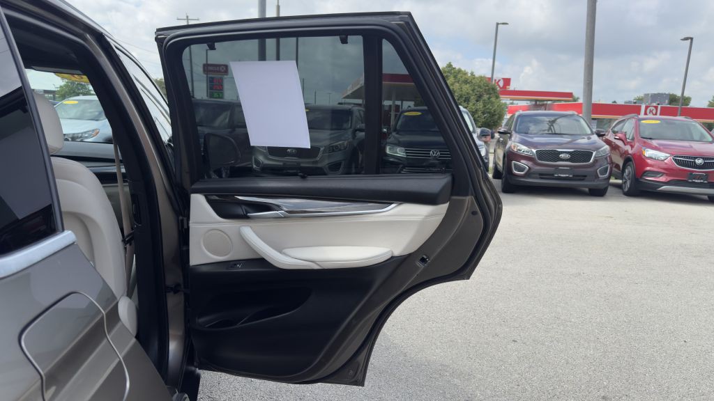2018 BMW X5 Image 25