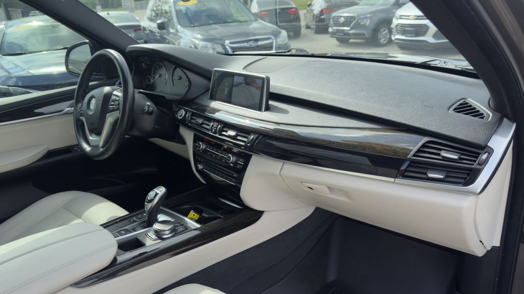 2018 BMW X5 Image 28