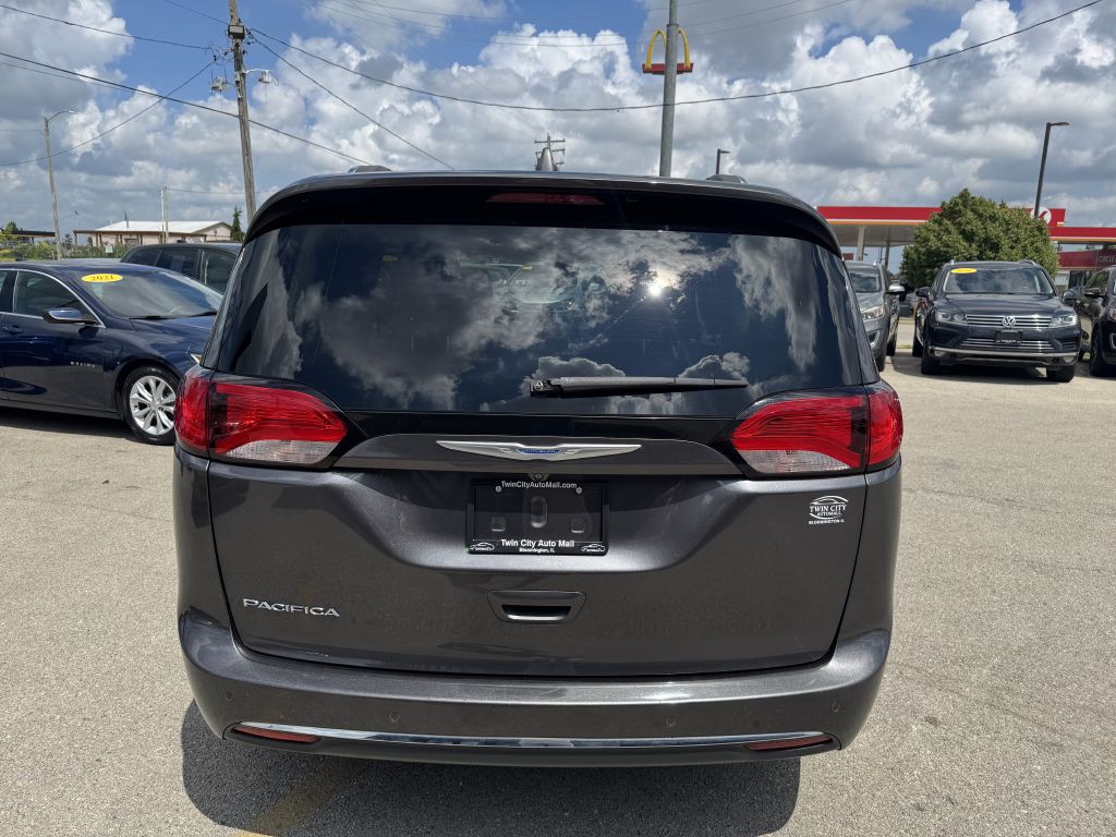 2018 Chrysler Pacifica Image 6