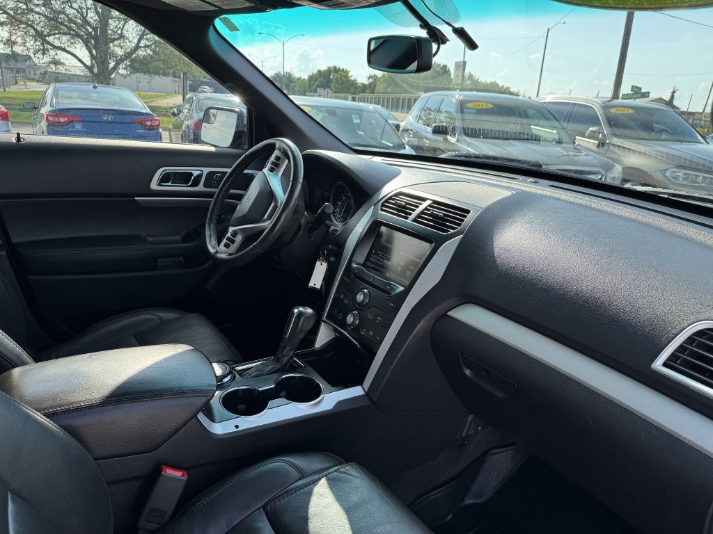 2015 Ford Explorer Image 13
