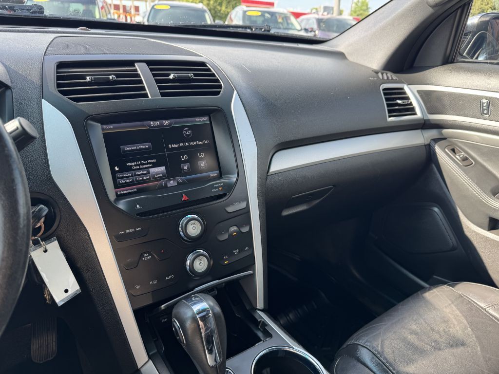 2015 Ford Explorer Image 26