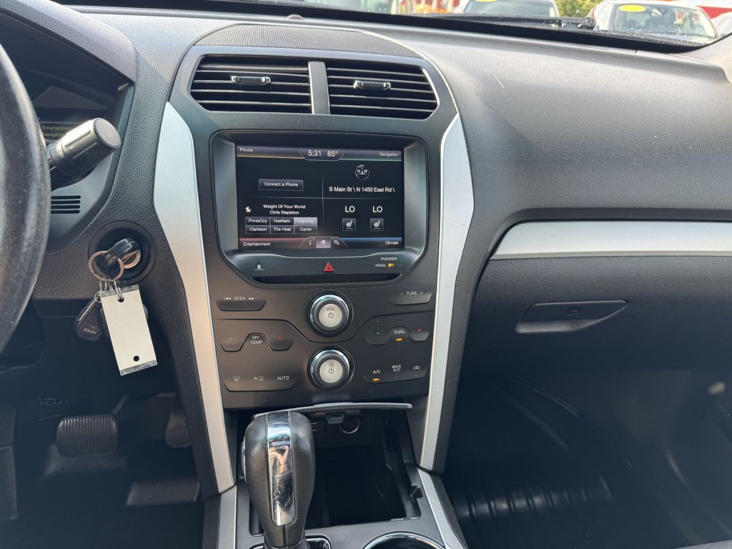 2015 Ford Explorer Image 27