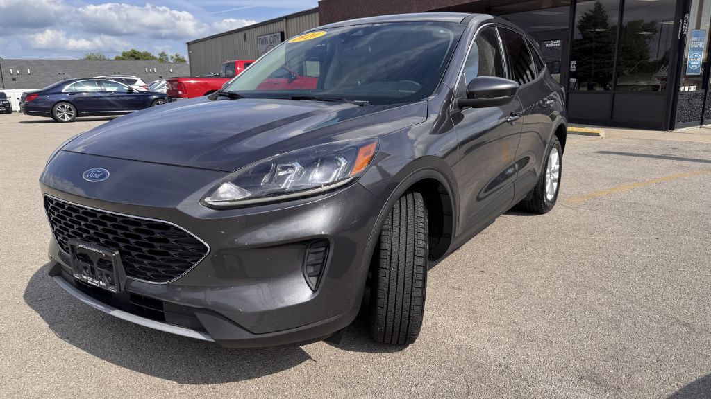 2020 Ford Escape Image 3