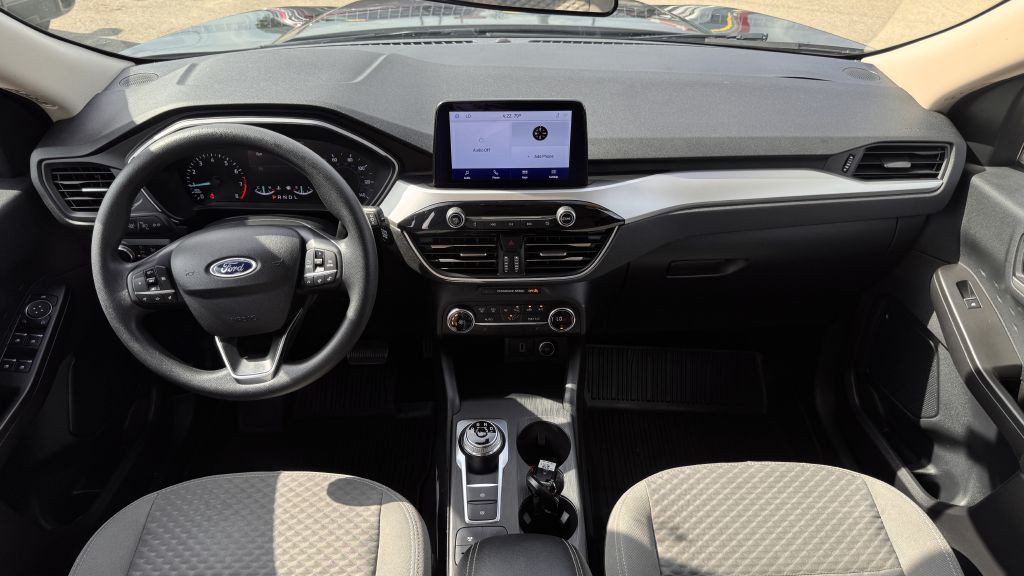 2020 Ford Escape Image 15