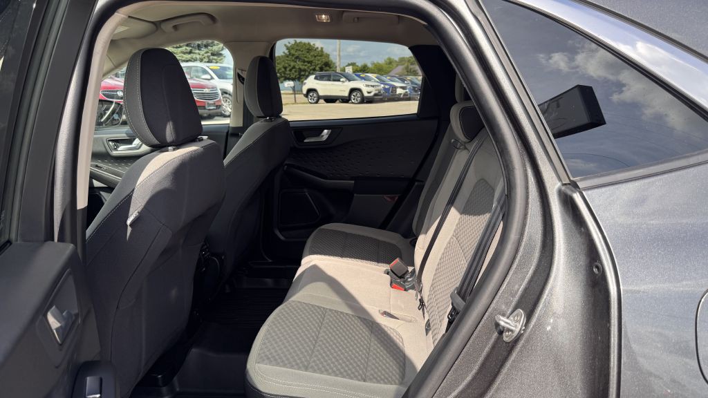 2020 Ford Escape Image 24