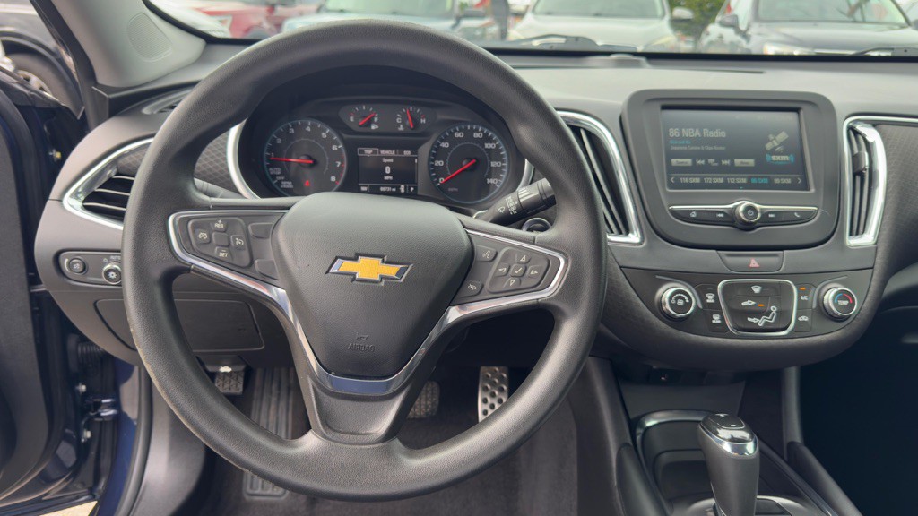 2017 Chevrolet Malibu Image 22